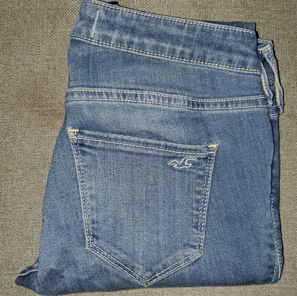 Hollister Jeans - Picture 7 of 7